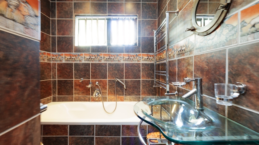 5 Bedroom Property for Sale in Suiderstrand Western Cape